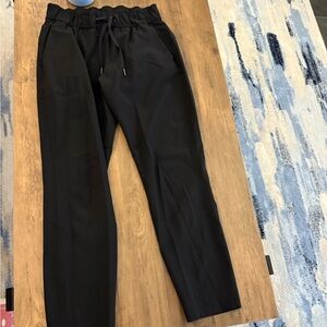 Lululemon ready to rulu joggers